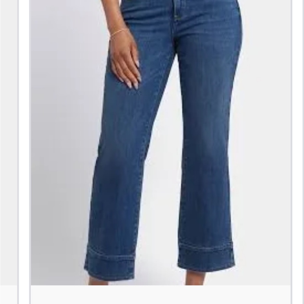 NYDJ Bailey Relaxed jeans. Size 12
